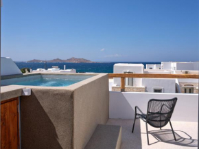 Siora of Paros - Castelis